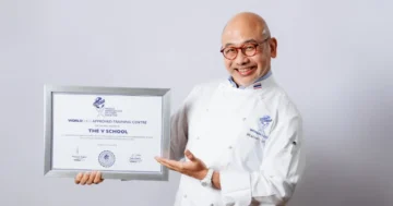 The V School สถาบันสอนทำอาหารเอเชีย รับรองโดย สมาคมเชฟโลก
